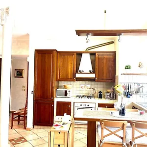 https://appartamento-incantevole-roma.it-romehotels.com